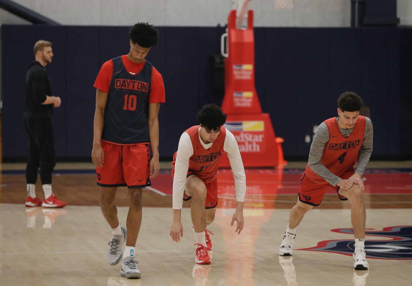 Dayton Flyers practice in Washington