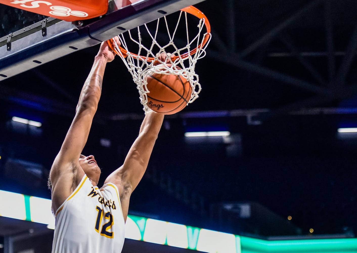 Centerville advances with win over Springfield in D1 Regional basketball semifinal