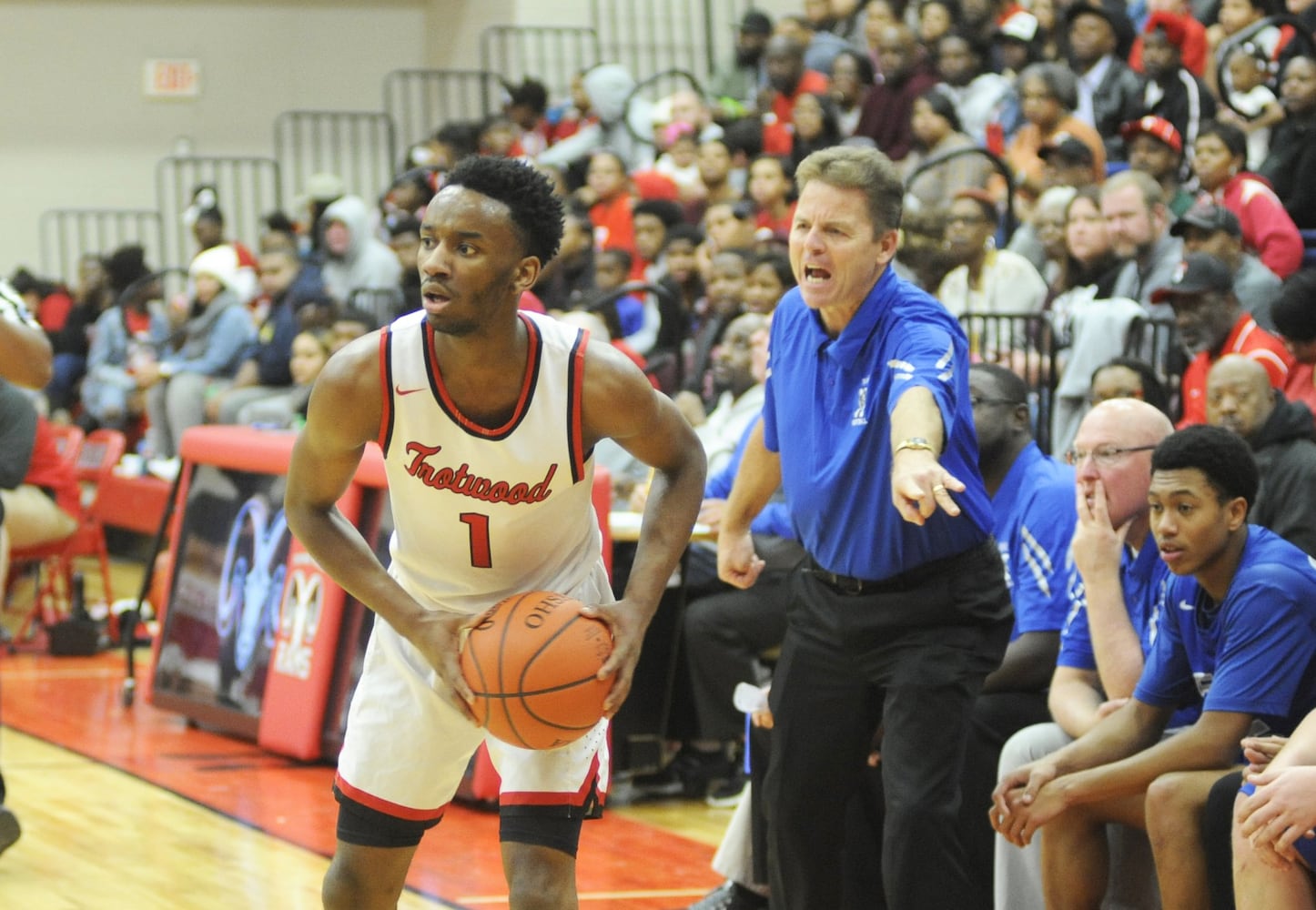 GWOC boys hoop: Davis leads unbeaten Trotwood-Madison over Xenia