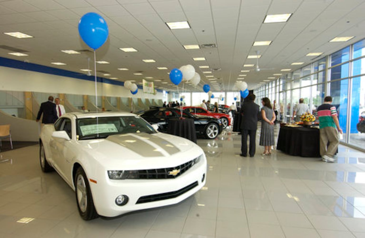 Voss Chevrolet opens all-new facility