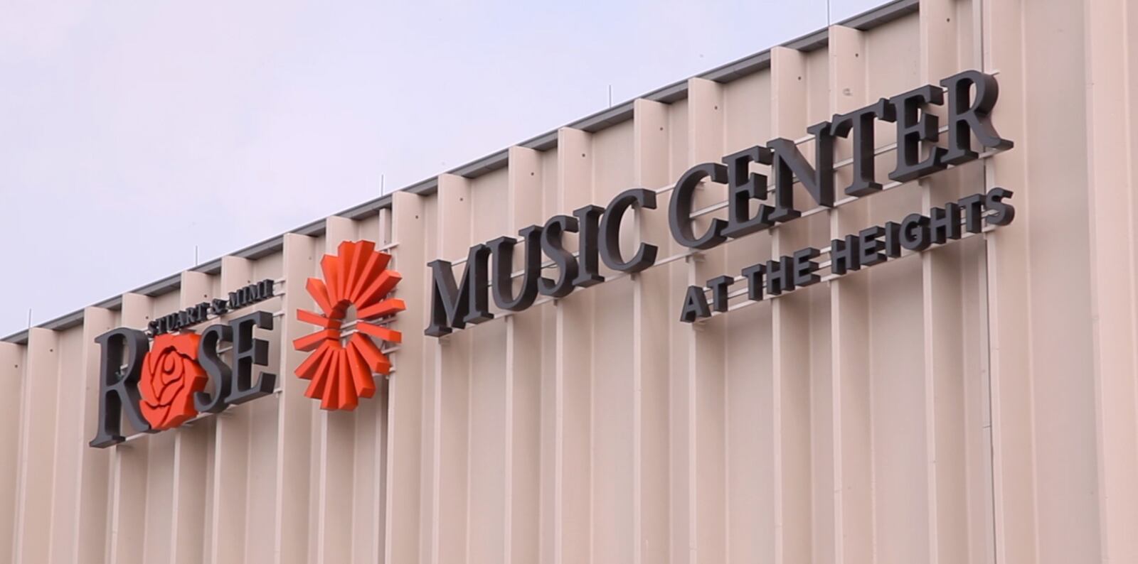 The Stuart and Mimi Rose Music Center at The Heights opened in 2015.  The music venue seats 4,200 in a covered amphitheater in Huber Heights.   TY GREENLEES / STAFF