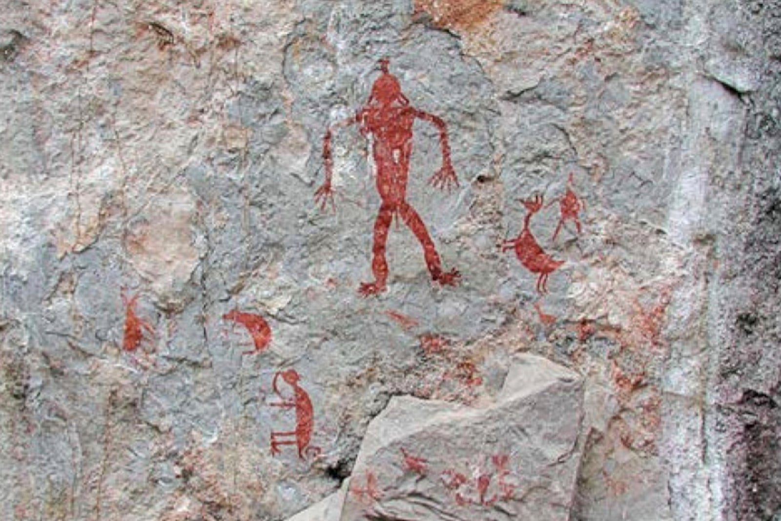 This photo provided by researchers shows prehistoric drawings at the Santa Elina excavation site in the Mato Grosso state of Brazil. (Águeda Vilhena Vialou, Denis Vialou via AP)