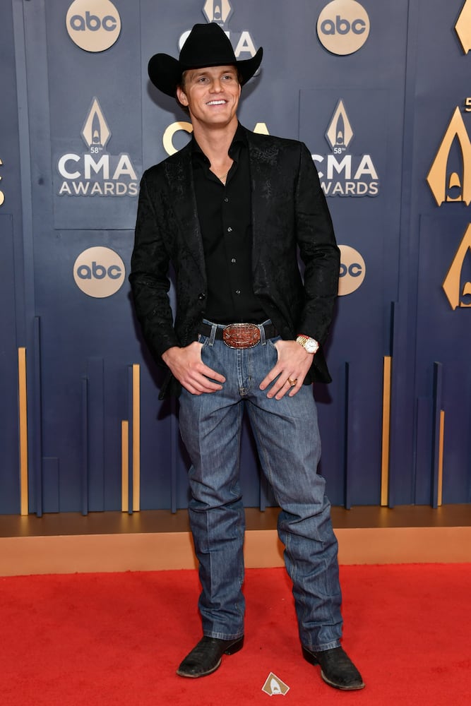 58th Annual CMA Awards - Arrivals