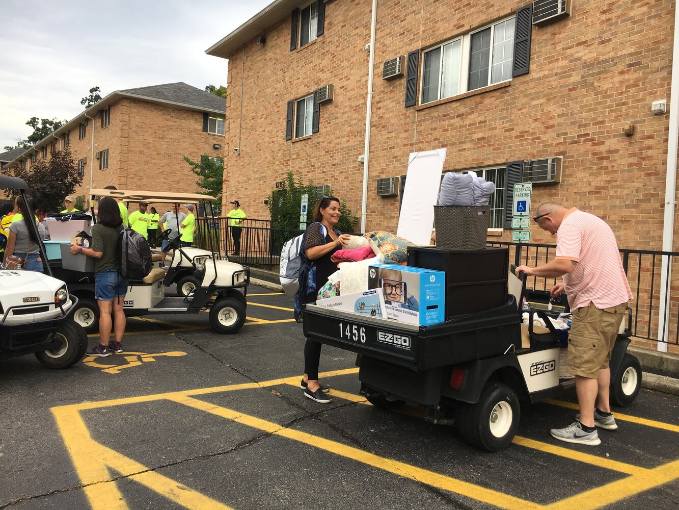 PHOTOS: 900 WSU freshmen move to campus for first time