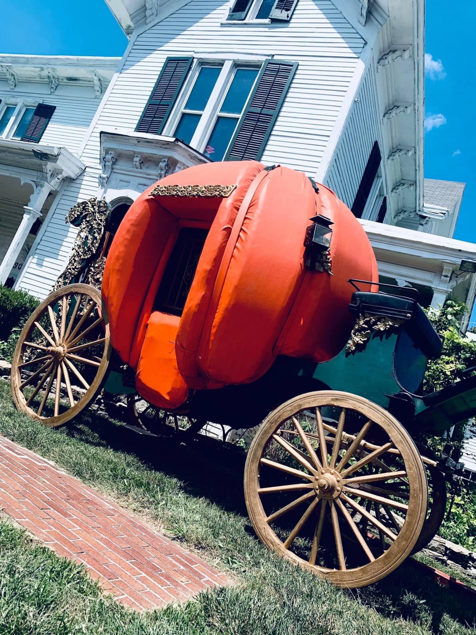 Kleather's Pumpkin Patch, in Springboro, is the perfect stop for pumpkins and pictures. CONTRIBUTED