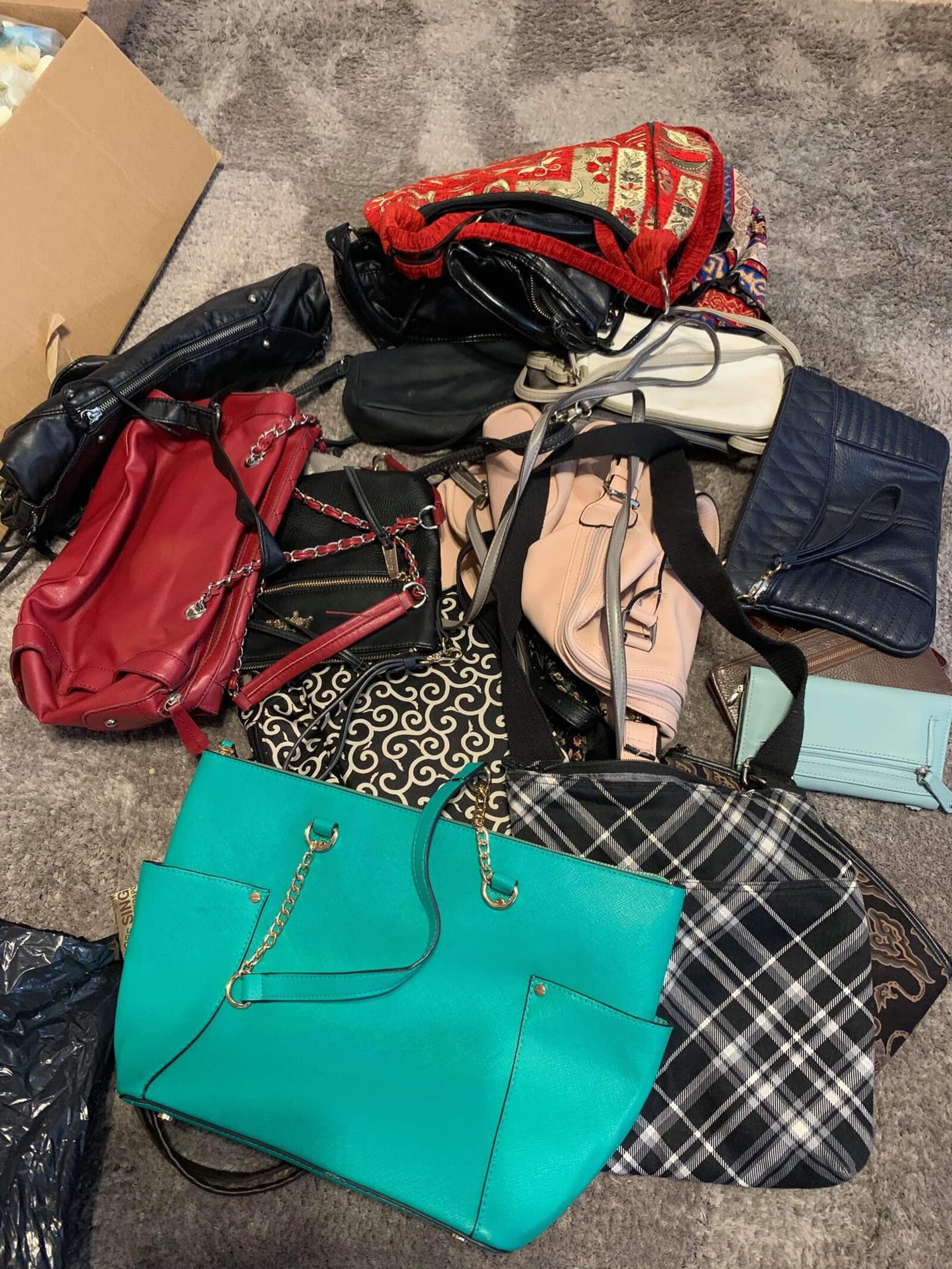 Valarie Calhoun was inspired to launch RePURSE IT in 2015 after seeing a Facebook post where in a Houston woman challenged people to fill gently used purses with items and give them to needy people.