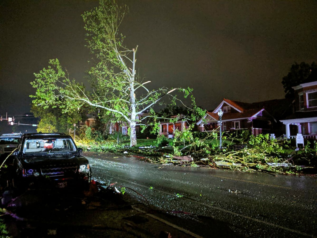 Photos: Deadly tornadoes sweep through Missouri