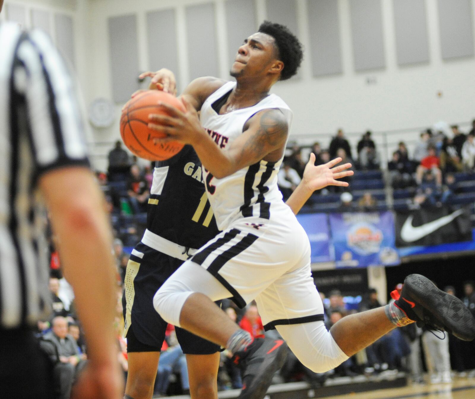 Ronnie Hampton of Wayne scored 11 points. MARC PENDLETON / STAFF