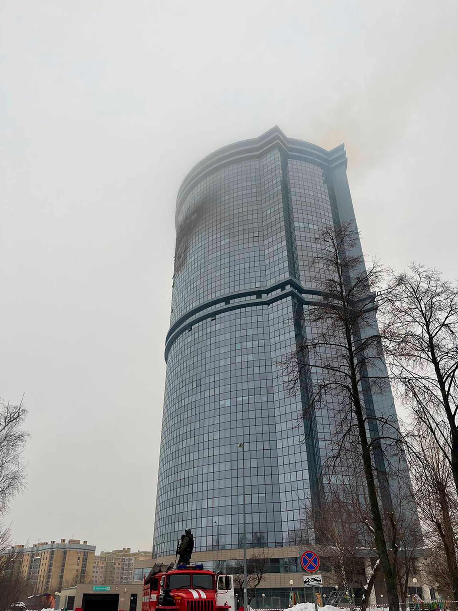 In this photo released by Official Telegram channel of the Kazan City Hall on Sunday, Dec. 22, 2024, a view of the damages at the residential complex called "Lazurnye Nebesa," or Azure Skies, in Kazan, Russia, following Ukrainian drone attacks. (Official Telegram channel of the Kazan City Hall via AP)