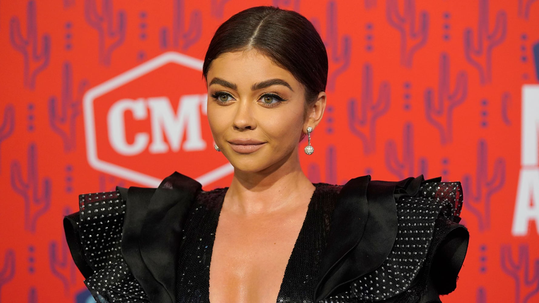 Photos: 2019 CMT Music Awards red carpet