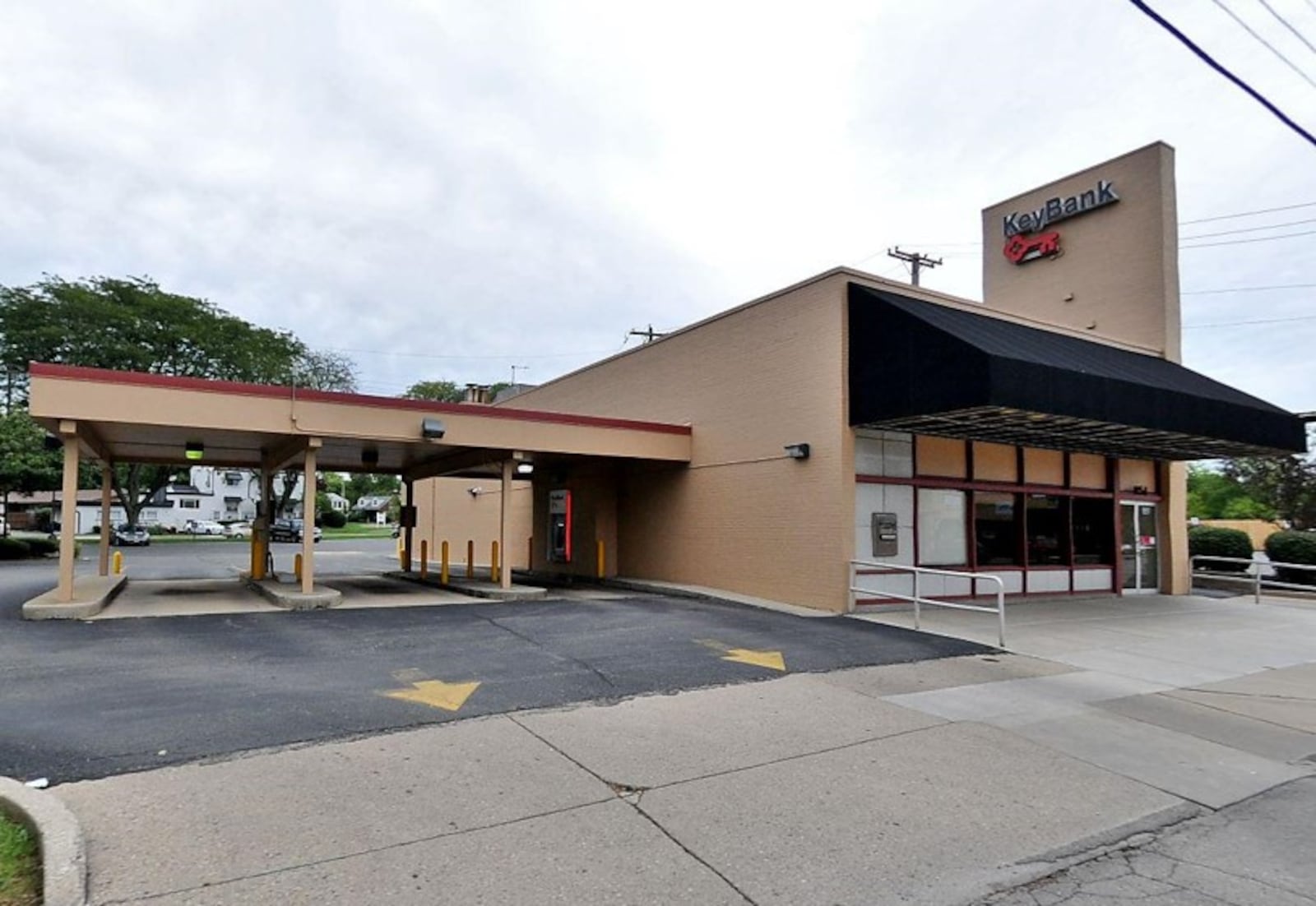 The former Key Bank branch at 951 Patterson, in a part of Dayton near a border shared with Kettering and Oakwood. Montgomery County photo.