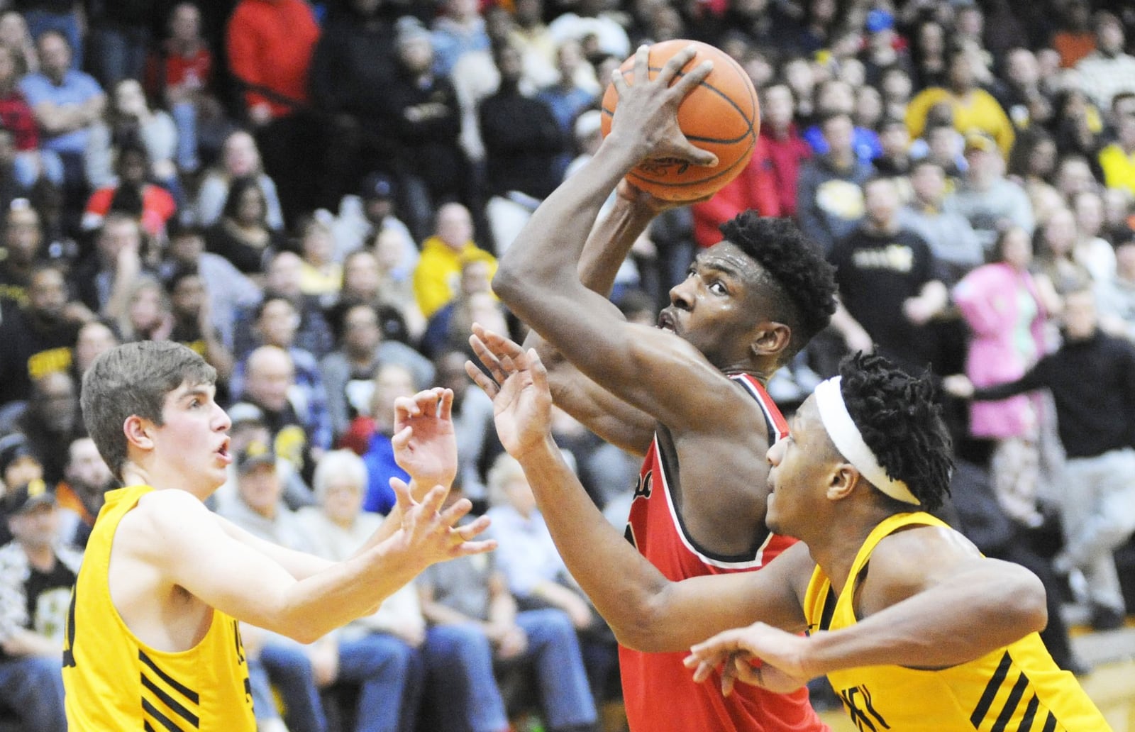 Trotwood’s Carl Blanton scored 18 points. Trotwood-Madison defeated host Sidney 90-69 in a boys high school basketball game on Friday, Jan. 25, 2019. MARC PENDLETON / STAFF