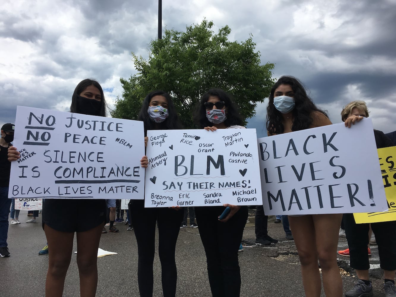 LIVE COVERAGE: Demonstrators gather at Beavercreek Walmart to call for justice