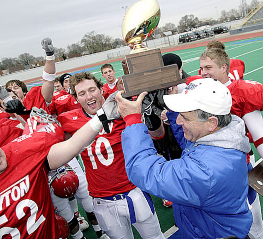 UD football coach retiring