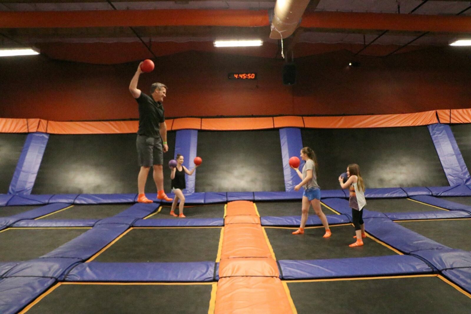 Enjoy freestyle jumping, Skyslam, Ultimate Dodgeball and the Foam Zone at Sky Zone. 