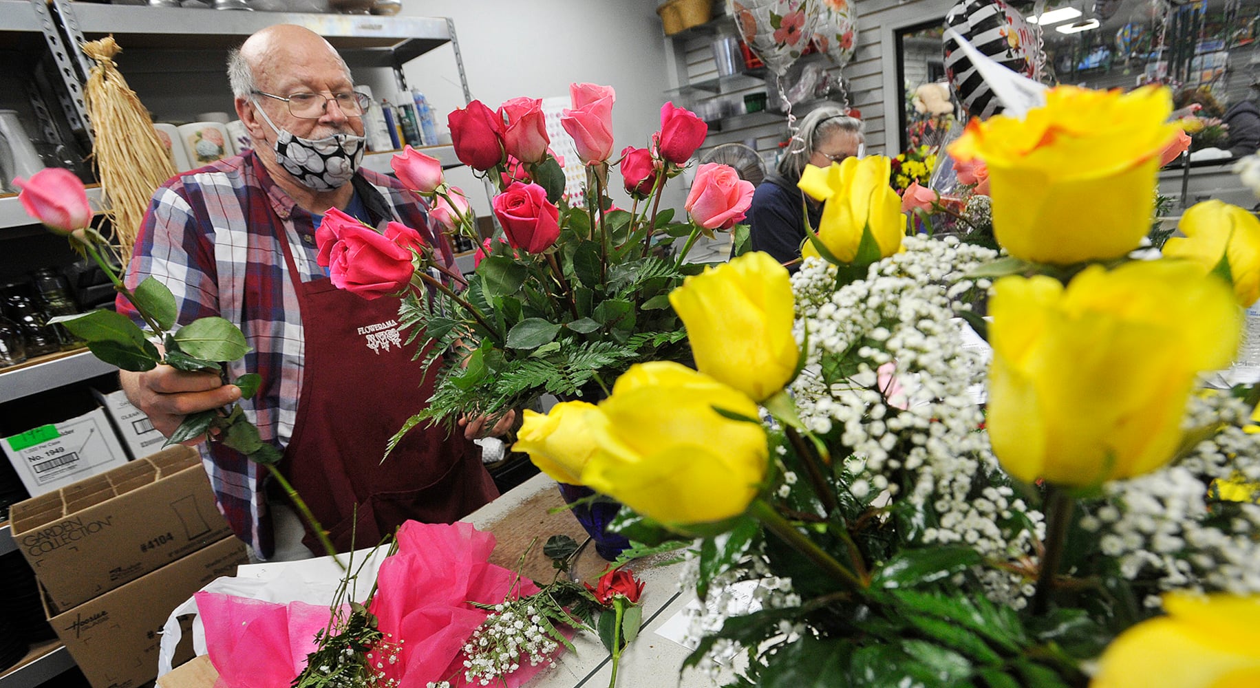 PHOTOS: Flowers arrangements make Mother’s Day special