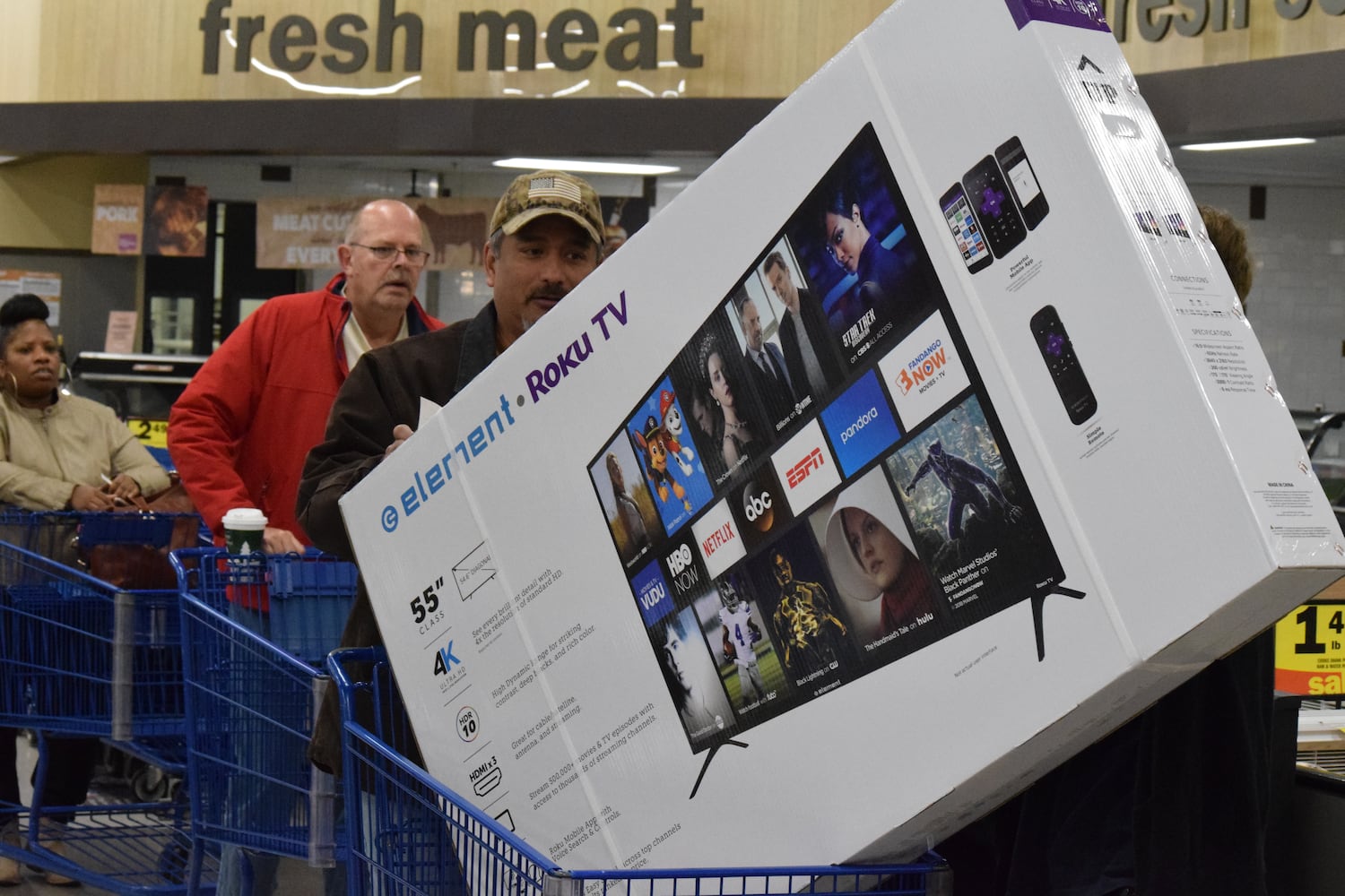 PHOTOS: Here's what local Meijer stores looked like Thanksgiving morning