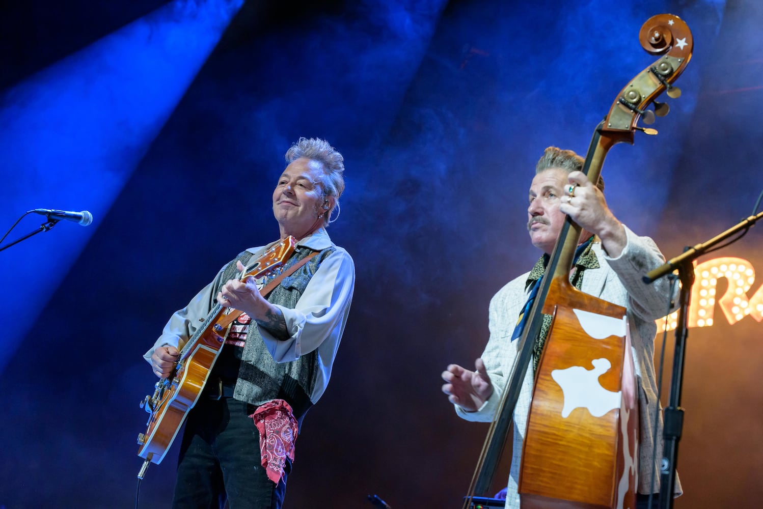 PHOTOS: Stray Cats with The Midnight Cowgirls live at Rose Music Center