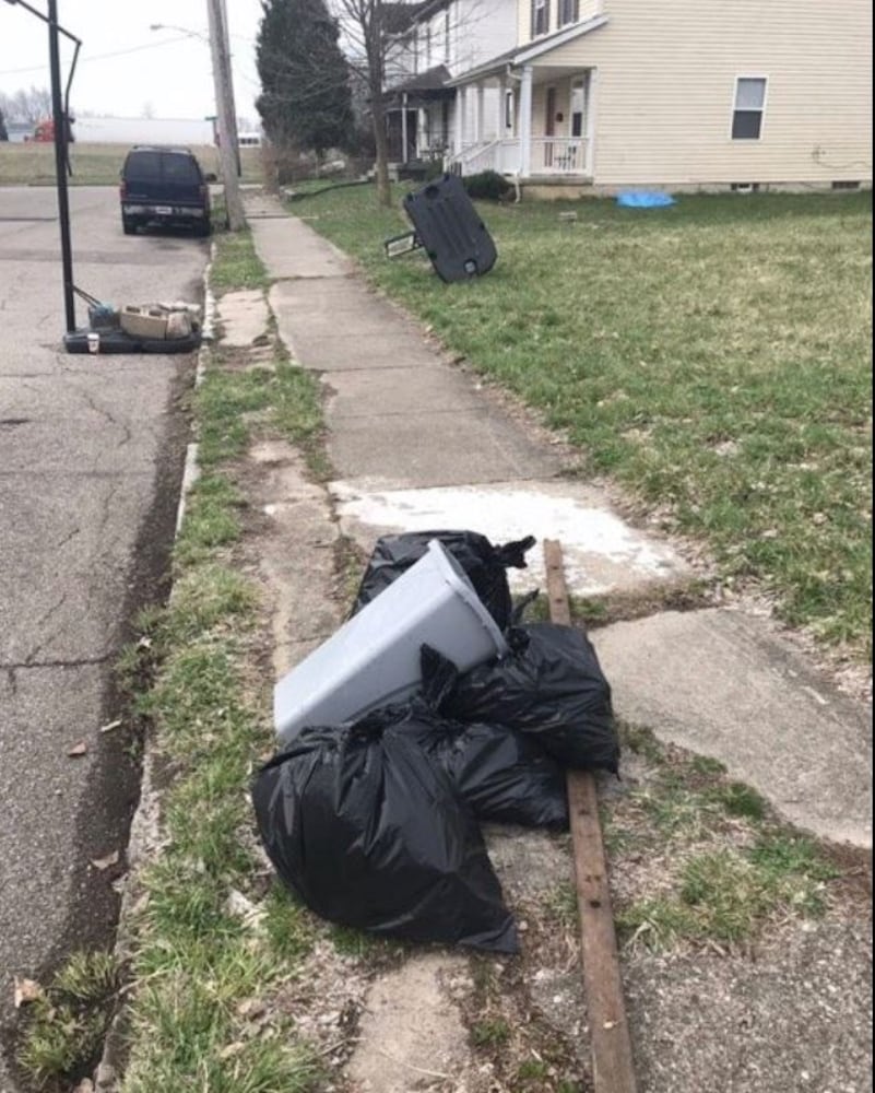 Side walk trash