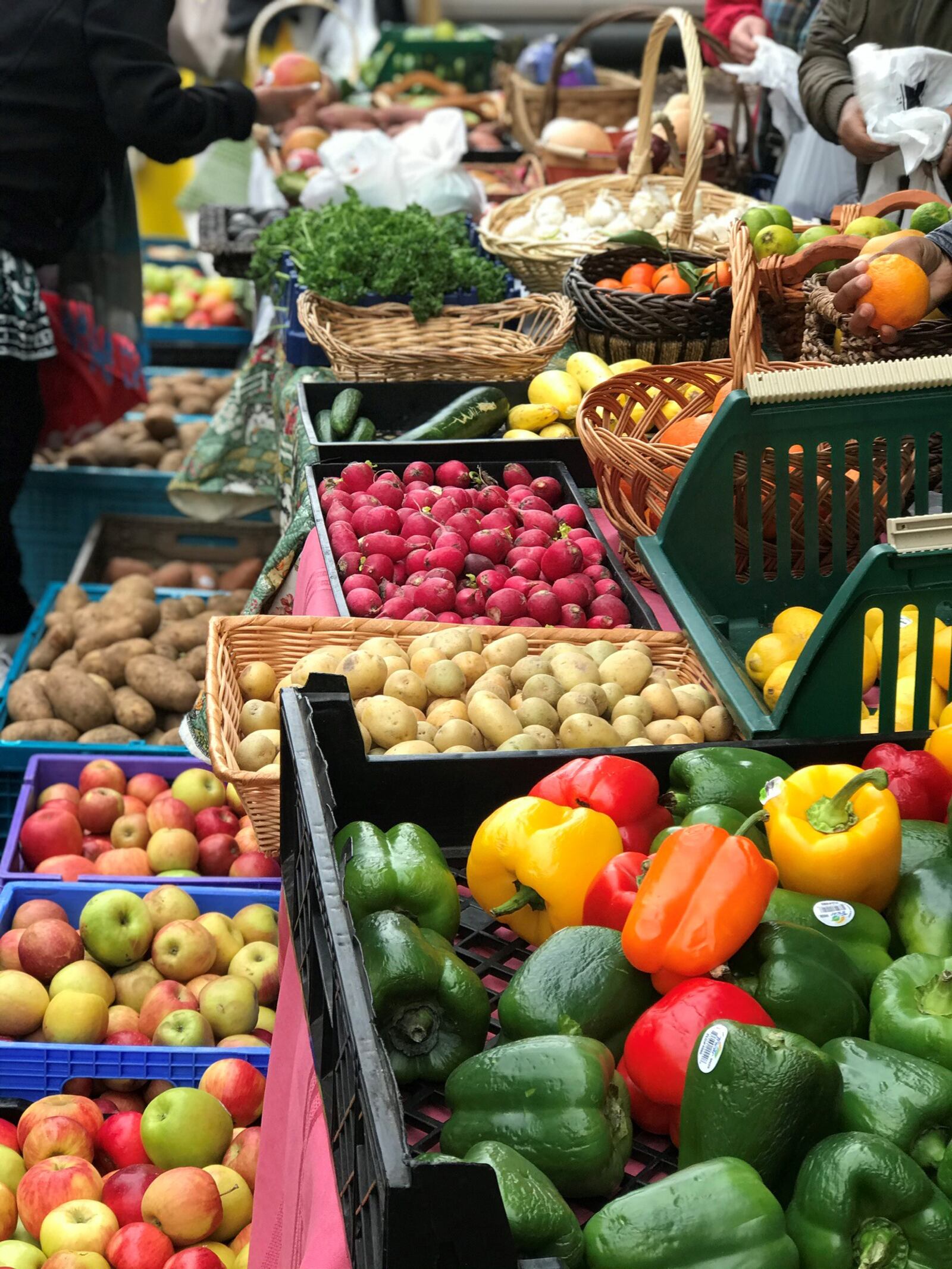 Access to Excess, a food rescue nonprofit, provides free produce stands in the Dayton area. JEN BURNS / CONTRIBUTED PHOTO