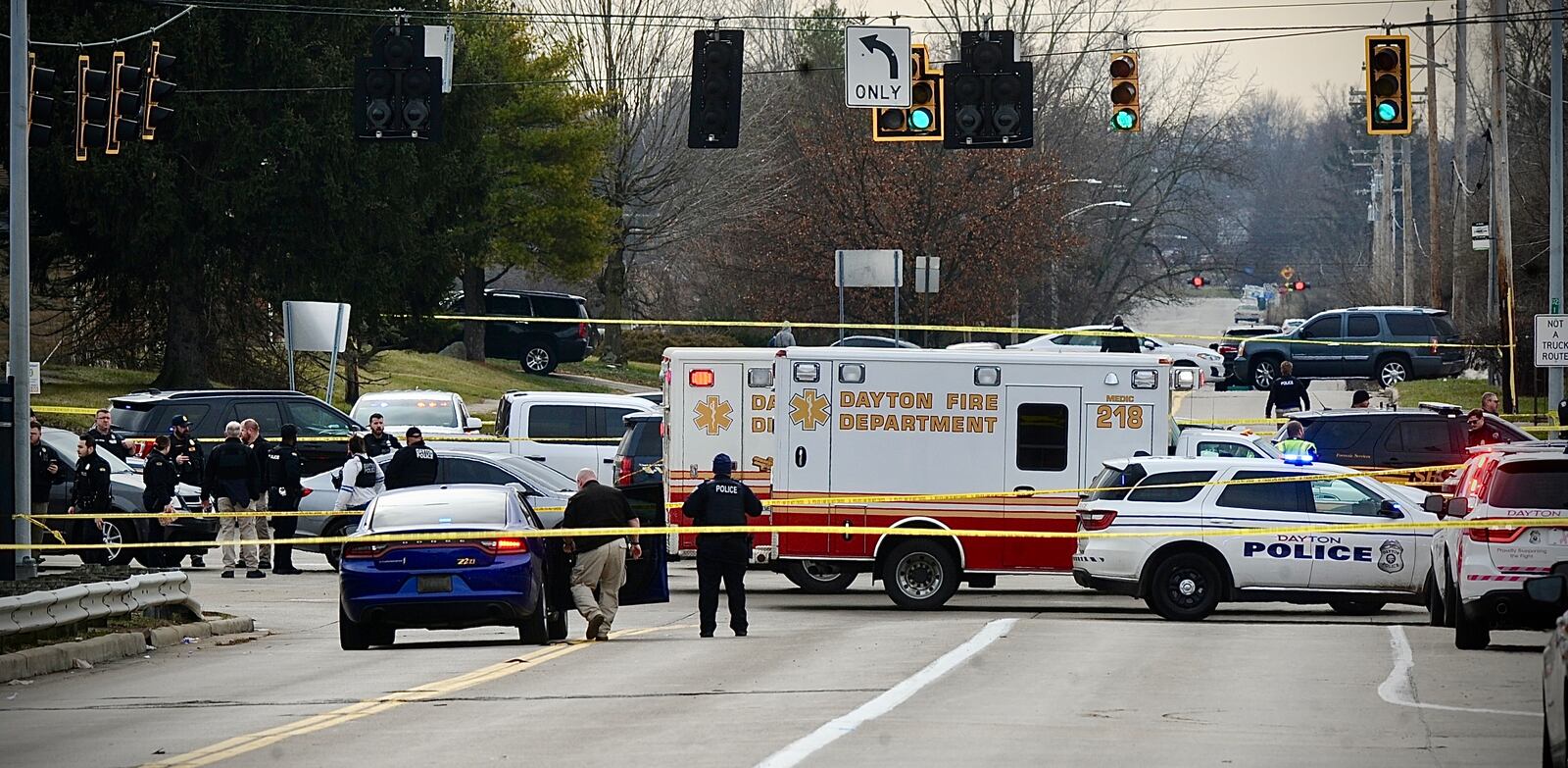 The intersection of U.S. 35 and Liscum Drive was shut down due police activity on Monday, Jan. 8, 2024. MARSHALL GORBY \STAFF