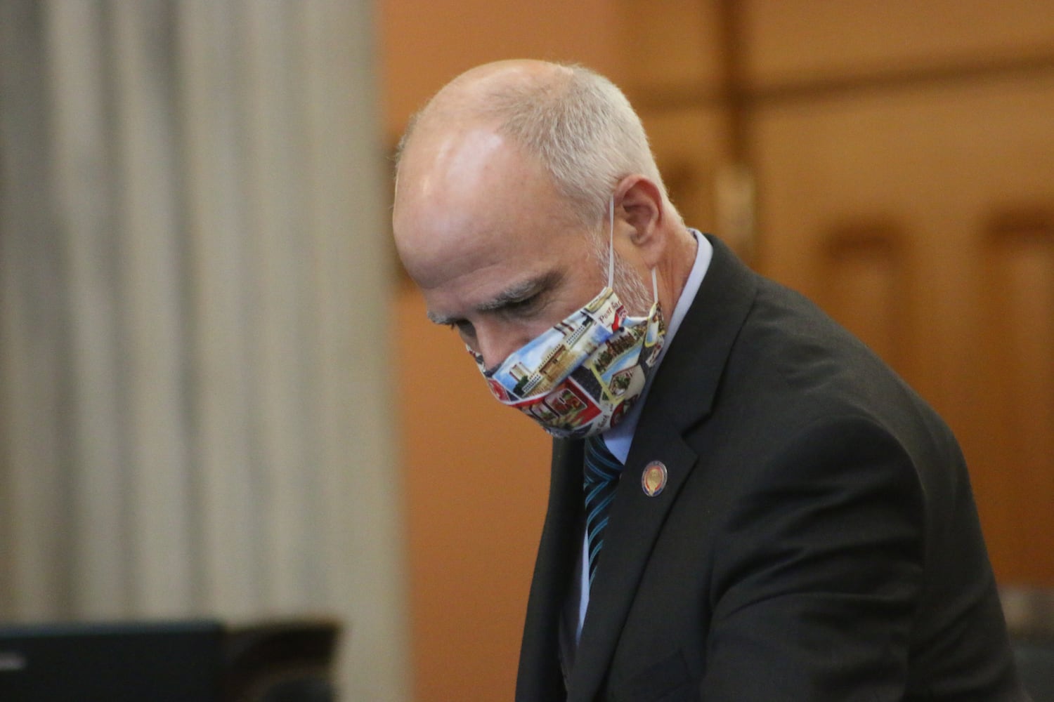 Many Republicans avoid wearing masks in Ohio Legislature