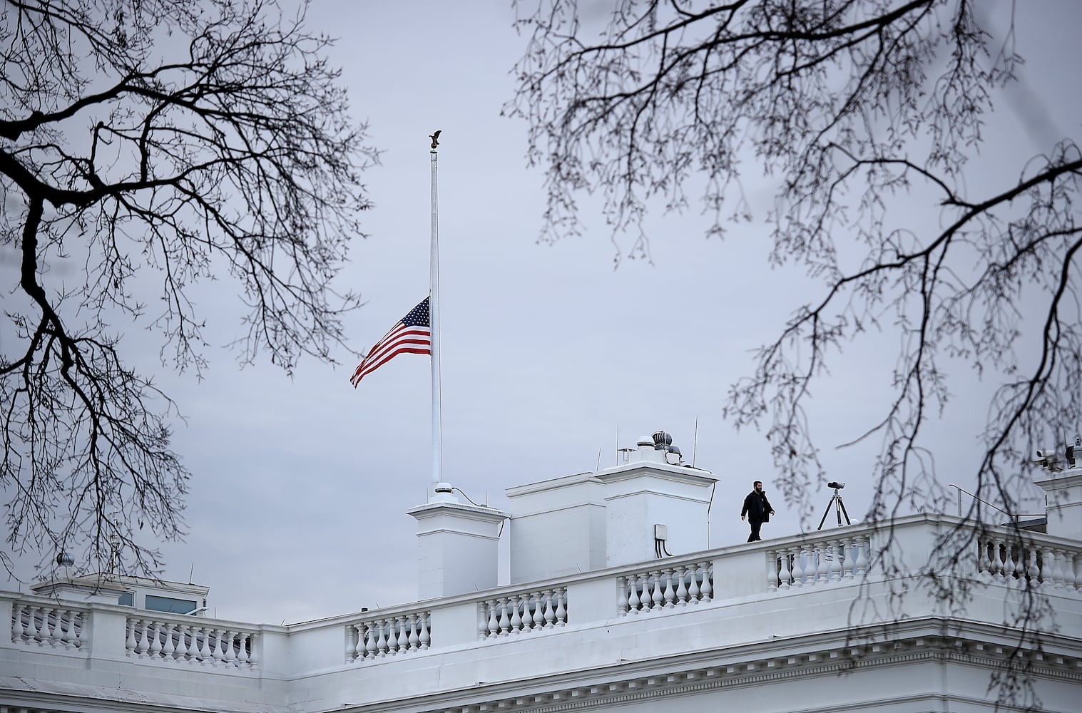 Photos: Nation mourns after Florida school shooting