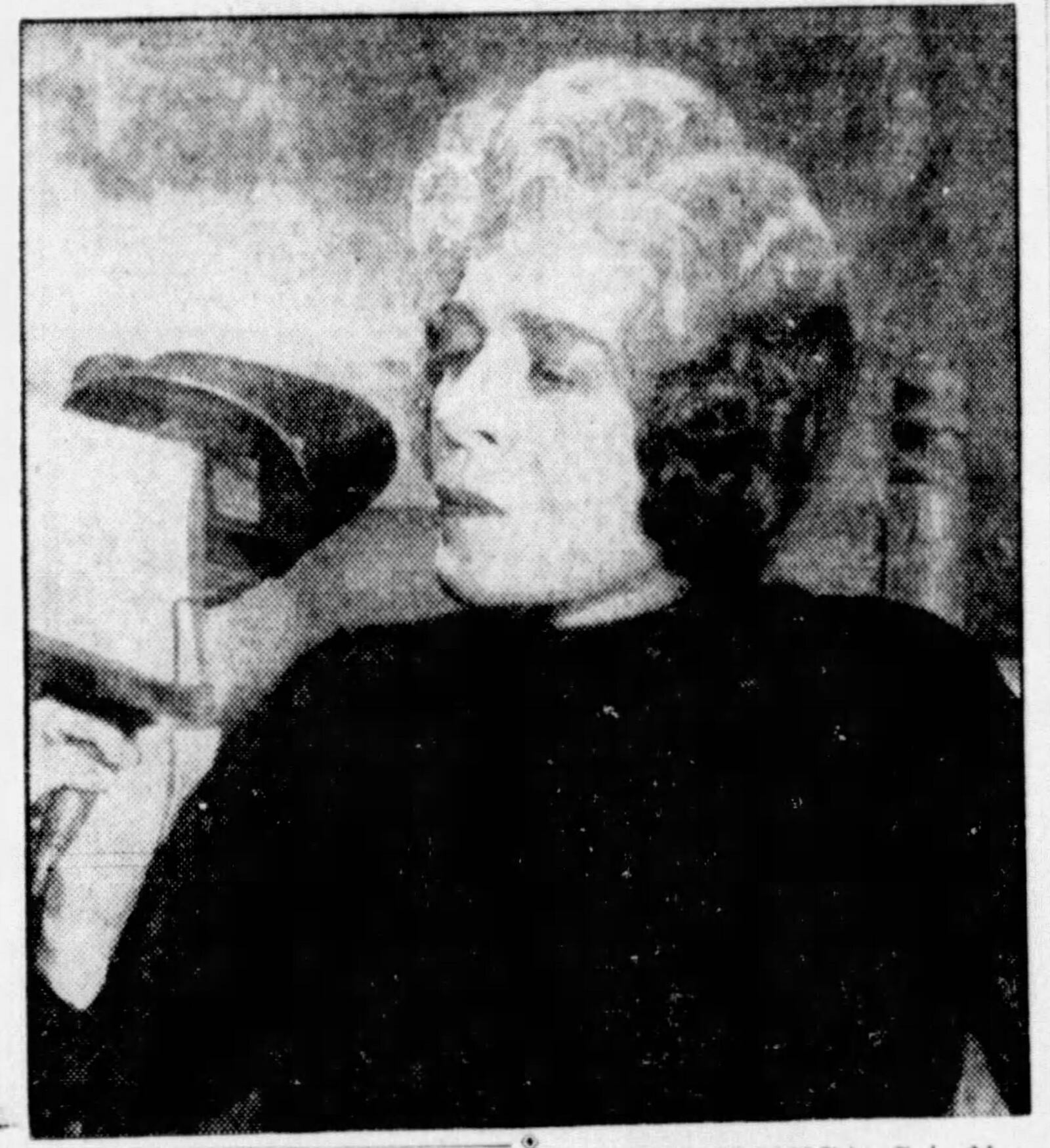 Nov. 14, 1937: Actress Mrs. Leslie Carter of Dayton dies at 75. DAYTON DAILY NEWS ARCHIVES