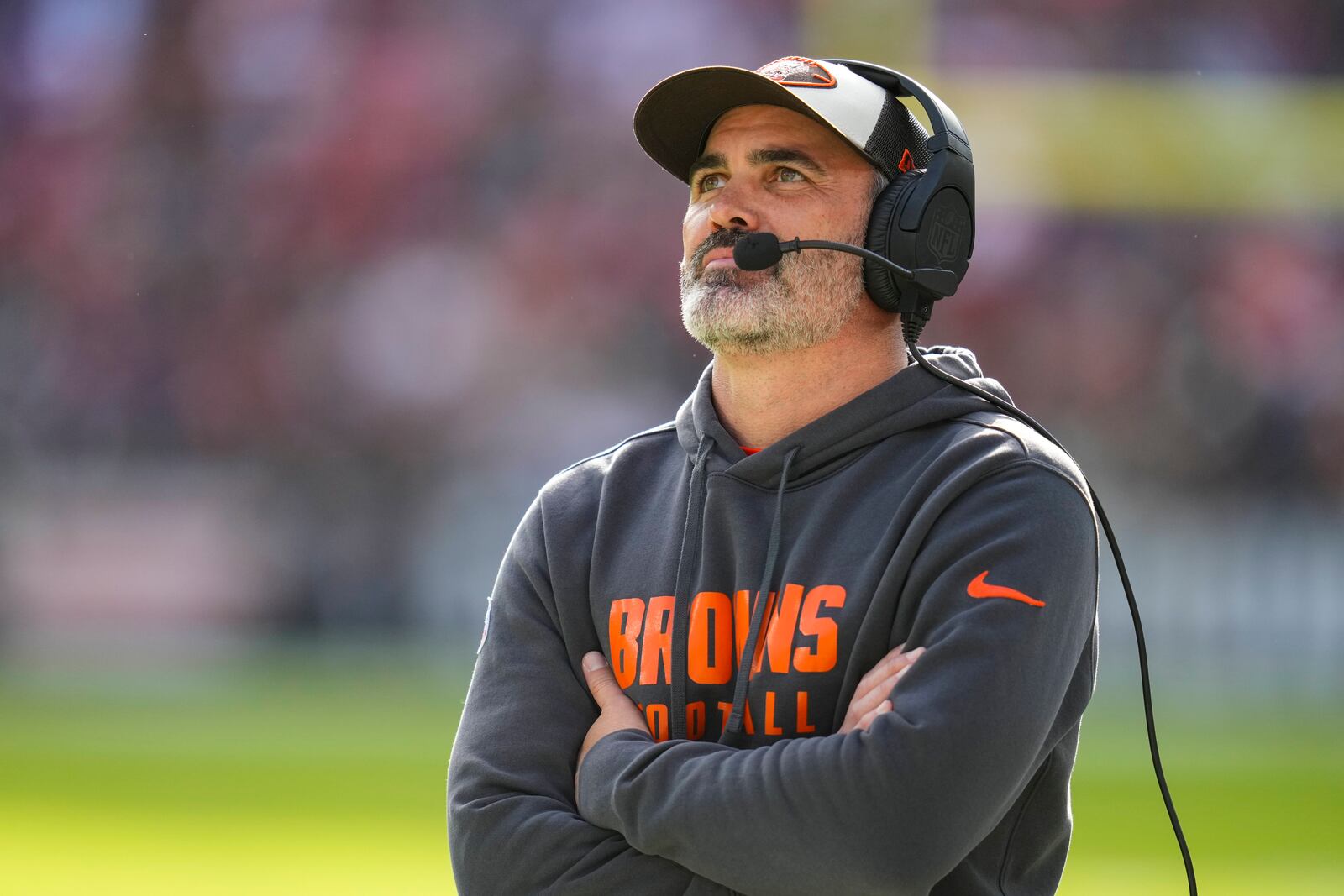 Cleveland Browns head coach Kevin Stefanski on the sideline during the second half of an NFL football game against the Baltimore Ravens in Cleveland, Sunday, Oct. 27, 2024. (AP Photo/Sue Ogrocki)