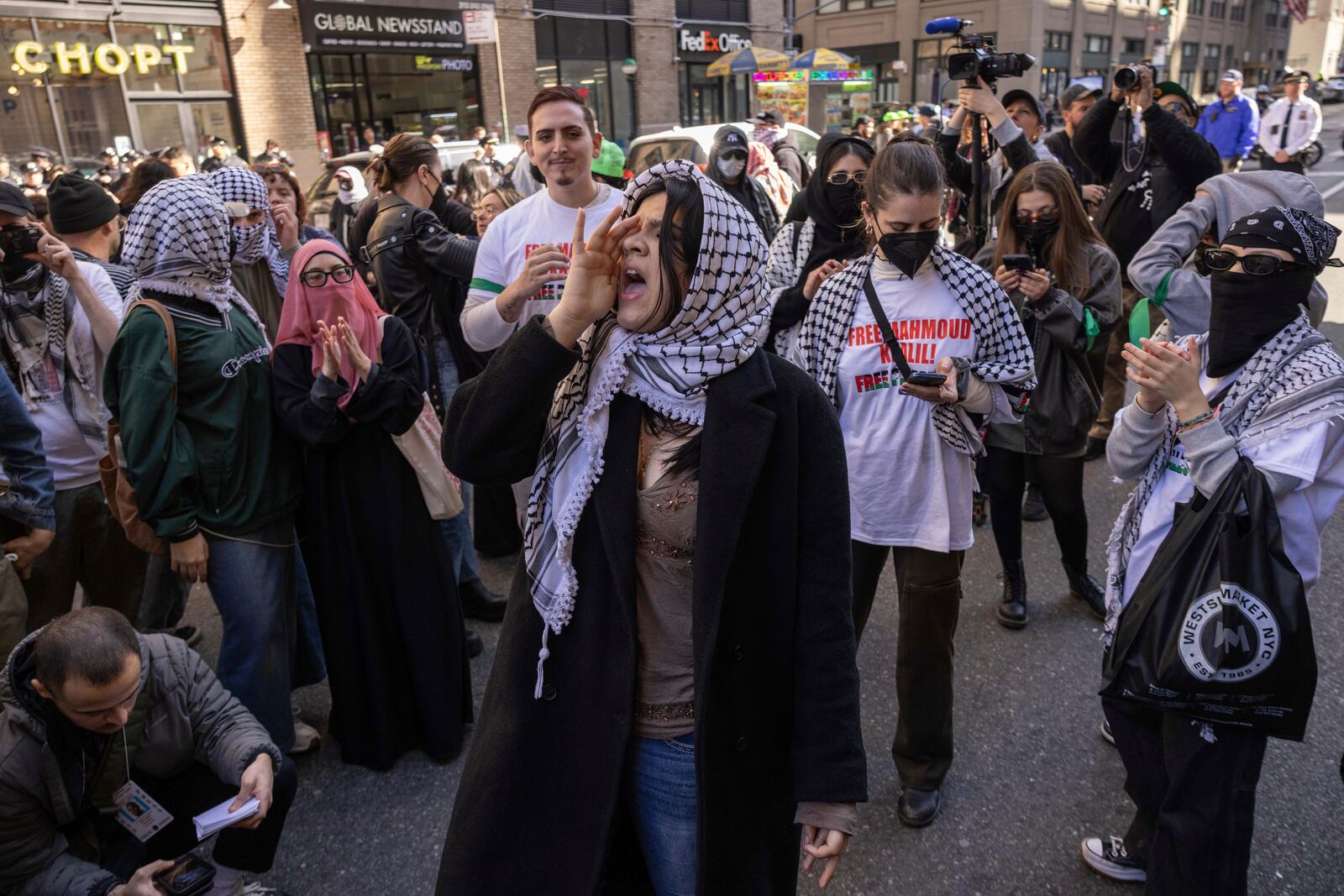 Protesters demonstrate in support of Palestinian activist Mahmoud Khalil at Washington Square Park, Tuesday, March 11, 2025, in New York. (AP Photo/Yuki Iwamura)