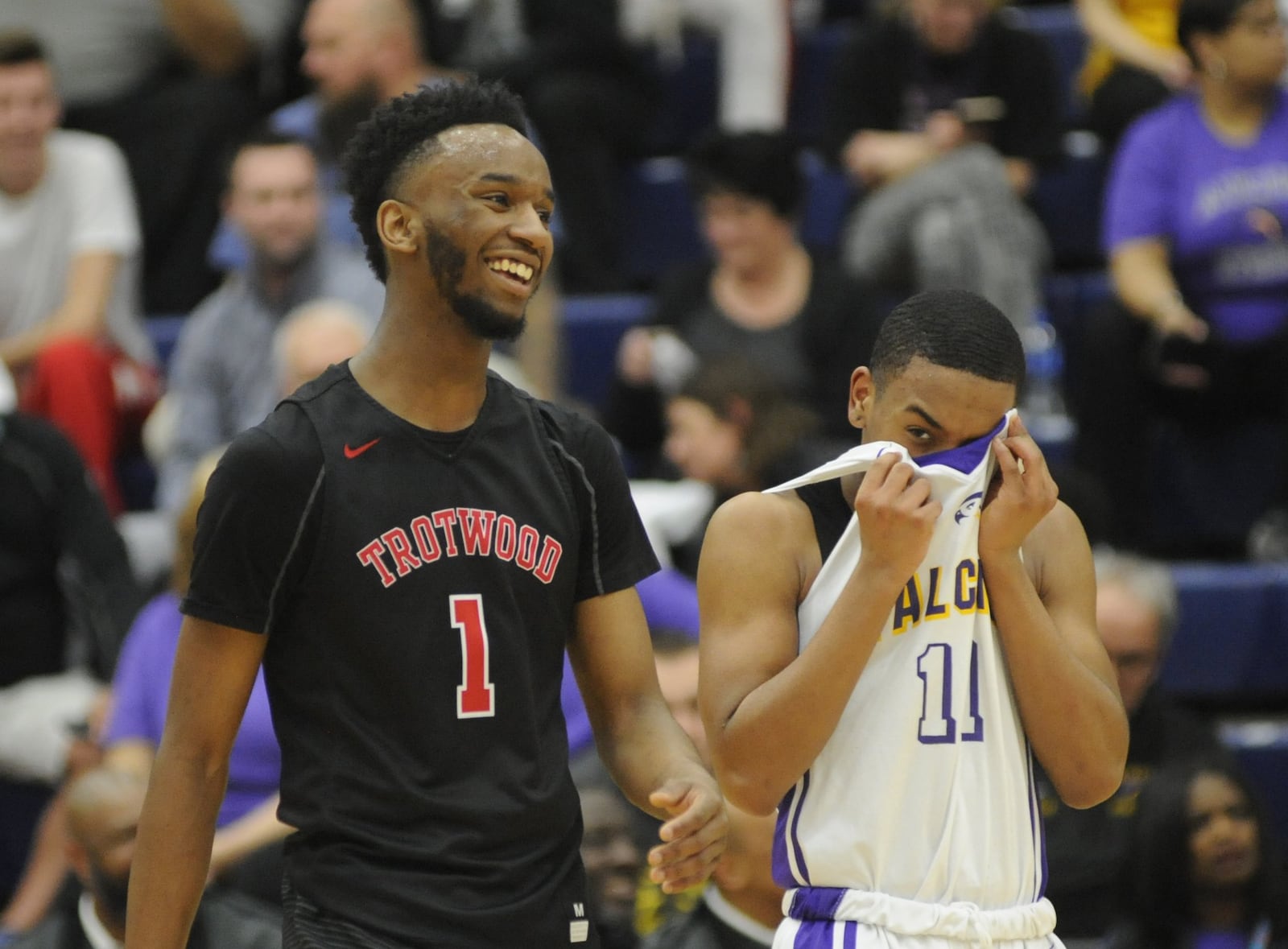 Amari Davis of Trotwood (left) had 23 points. Trotwood-Madison defeated Cin. Aiken 96-62 in a boys high school basketball D-II regional semifinal at Trent Arena on Thursday, March 14, 2019. MARC PENDLETON / STAFF