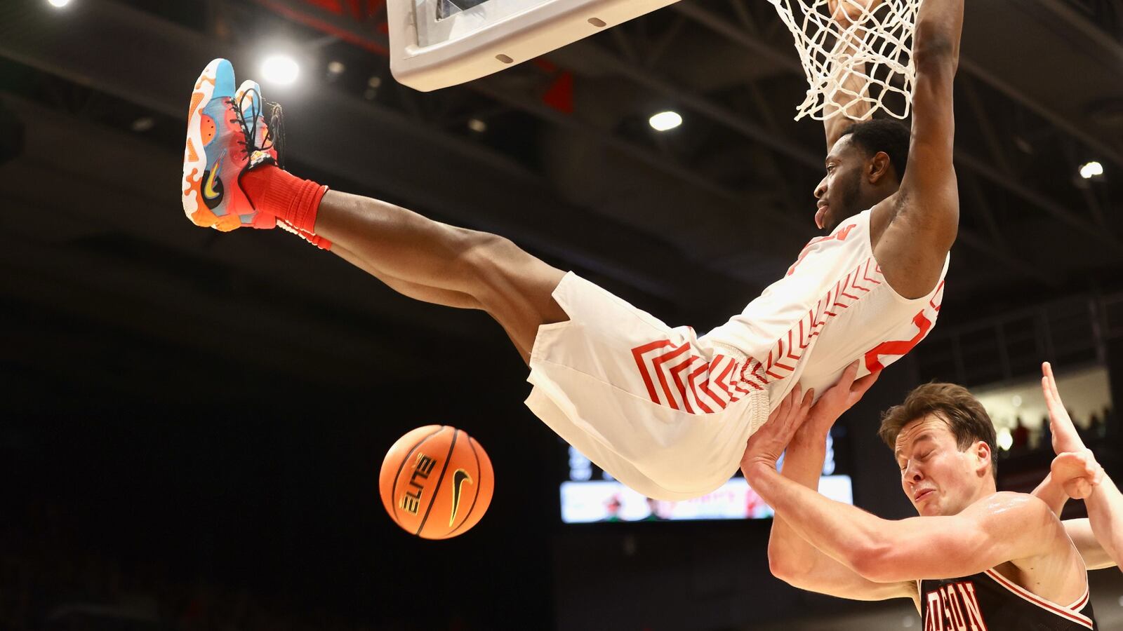 Dayton's R.J. Blakney dunks against Davidson on Tuesday, Jan. 17, 2023, at UD Arena. David Jablonski/Staff