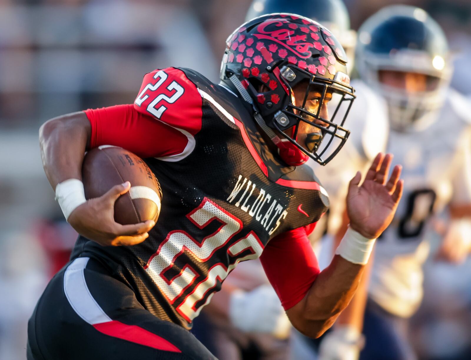 Franklin’s Ryan Montgomery carries the ball during a game against Valley View on Sept. 23 at Veterans Memorial Field at Atrium Stadium in Franklin. NICK GRAHAM/STAFF