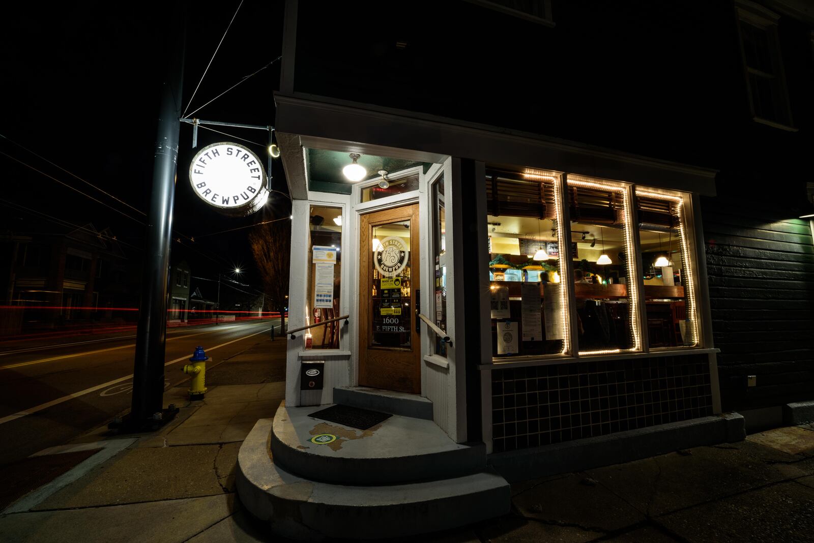 Fifth Street Brewpub at night. TOM GILLIAM / CONTRIBUTING PHOTOGRAPHER