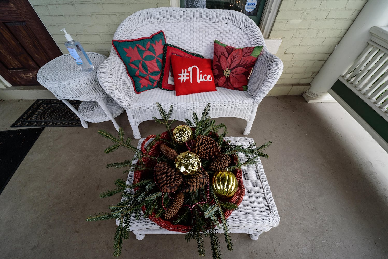 PHOTOS: A Dickens of a Christmas St. Anne’s Hill Holiday Home Tour