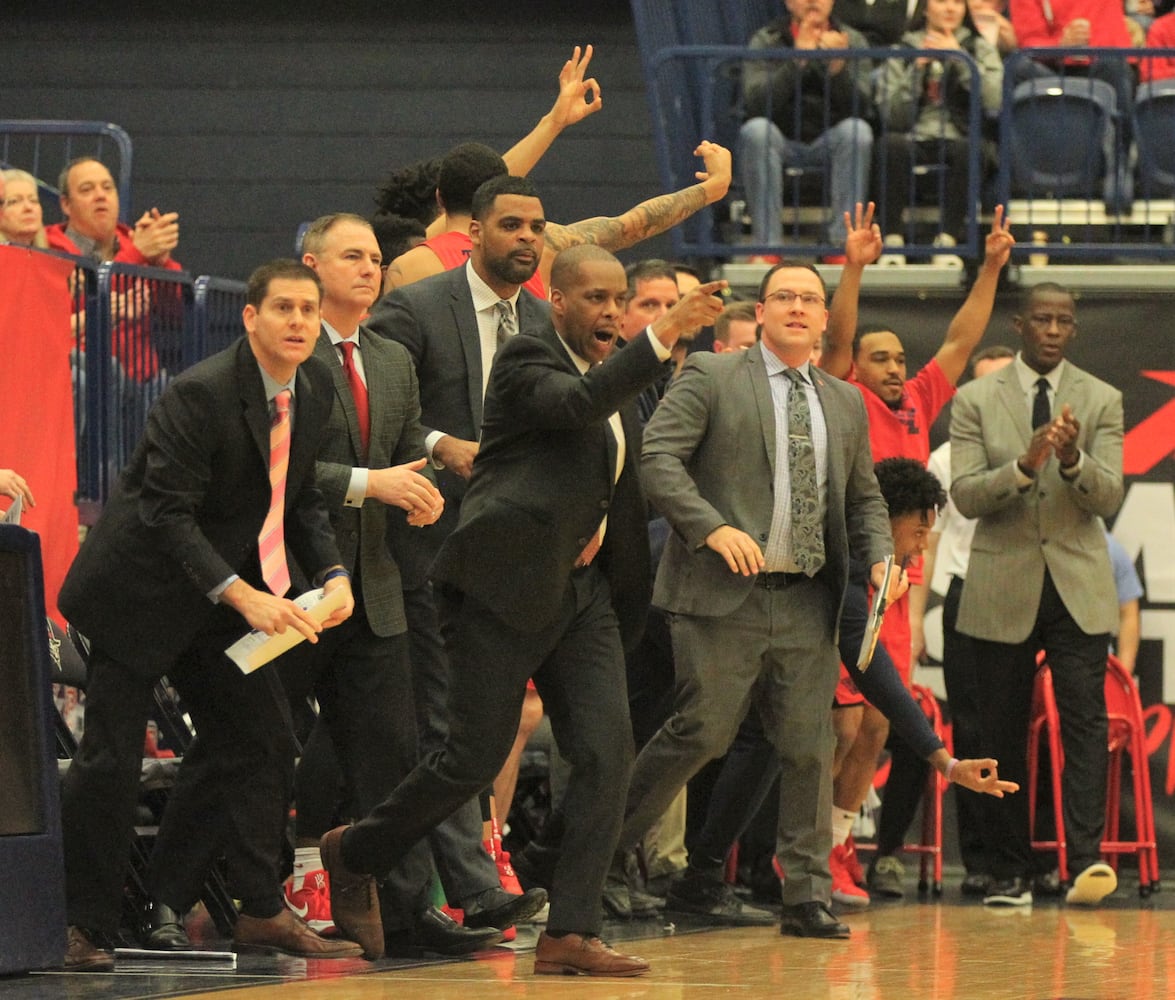 Twenty photos: Dayton Flyers vs. Duquesne Dukes