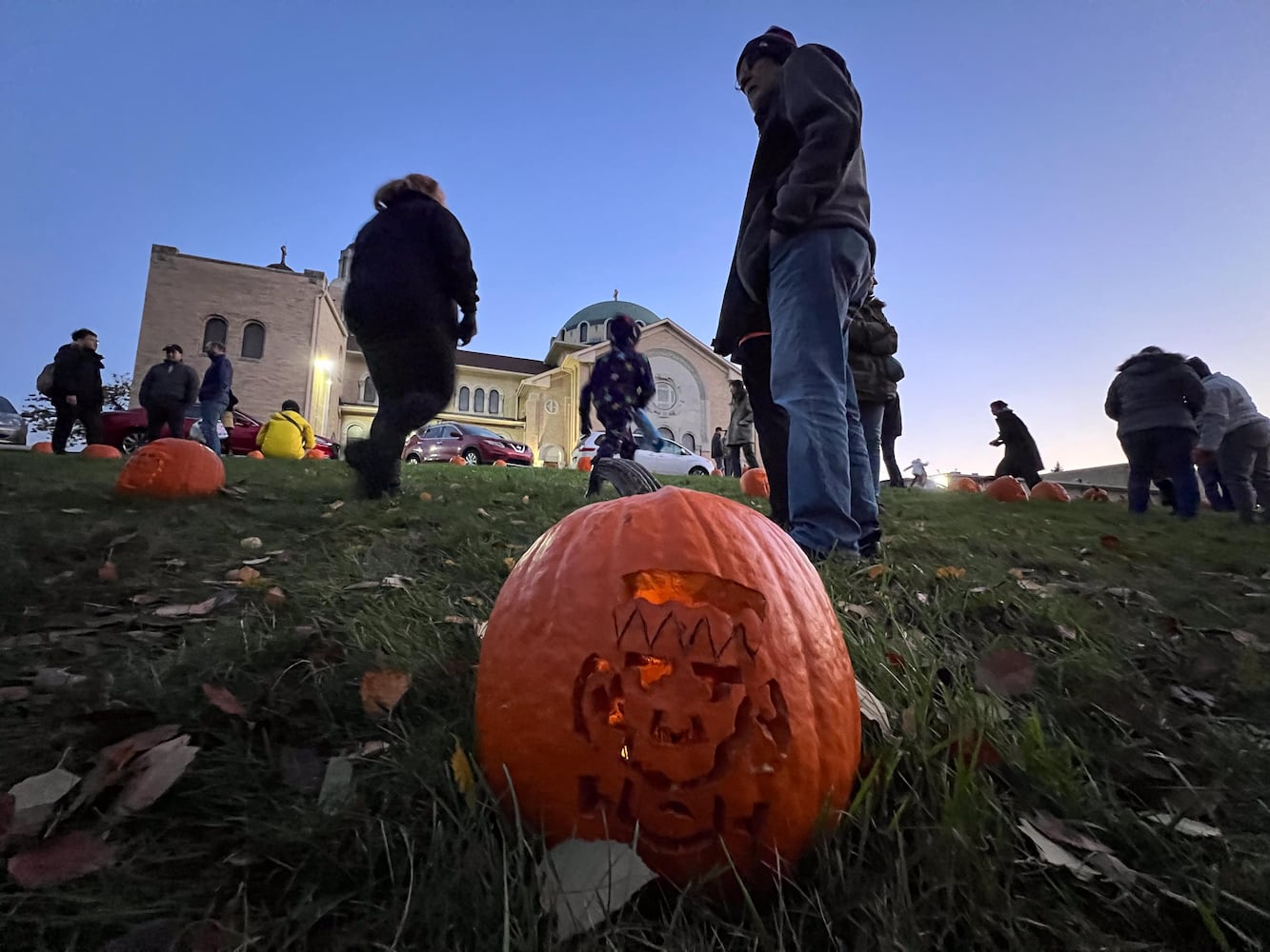 PHOTOS: The Stoddard Avenue Pumpkin Glow Night 1