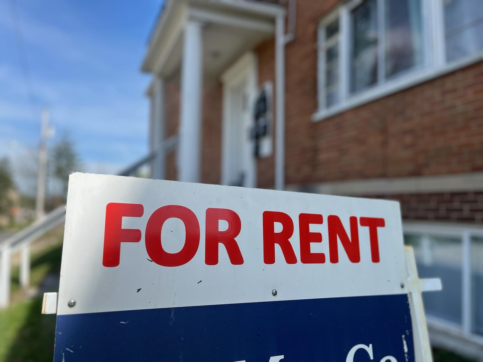 For rent sign in northwest Dayton