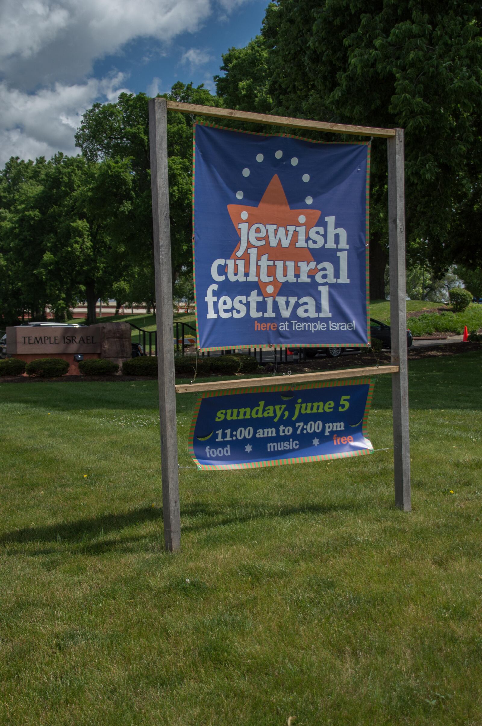 Members and non-members of the Dayton Jewish community celebrated an afternoon of traditions, faith, food, drinks and entertainment at Temple Israel, 130 Riverside Drive, Dayton, on Sunday, June 5. (TOM GILLIAM/CONTRIBUTED)