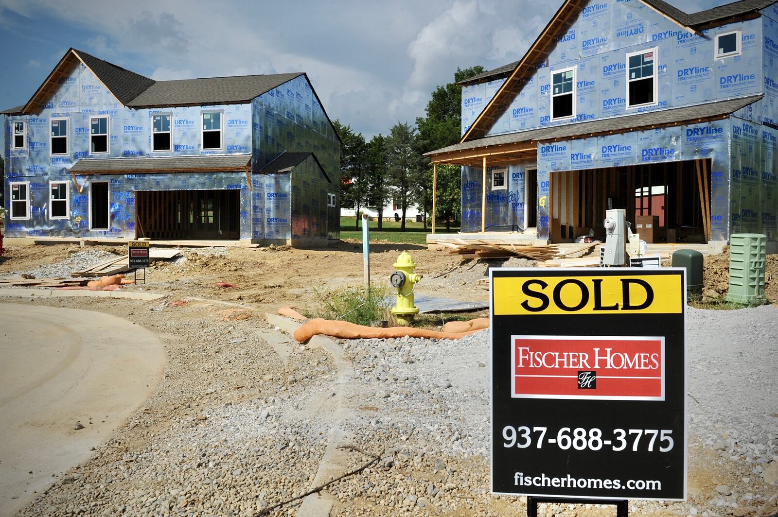 New single-family homes are being built at Arden Place in Fairborn. MARSHALL GORBY\STAFF