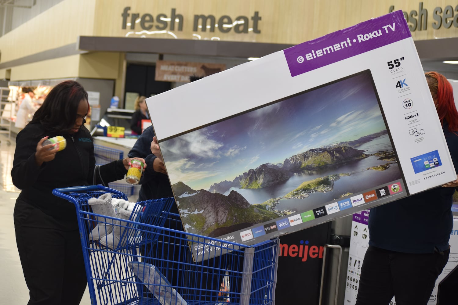 PHOTOS: Did we spot you Thanksgiving shopping today?