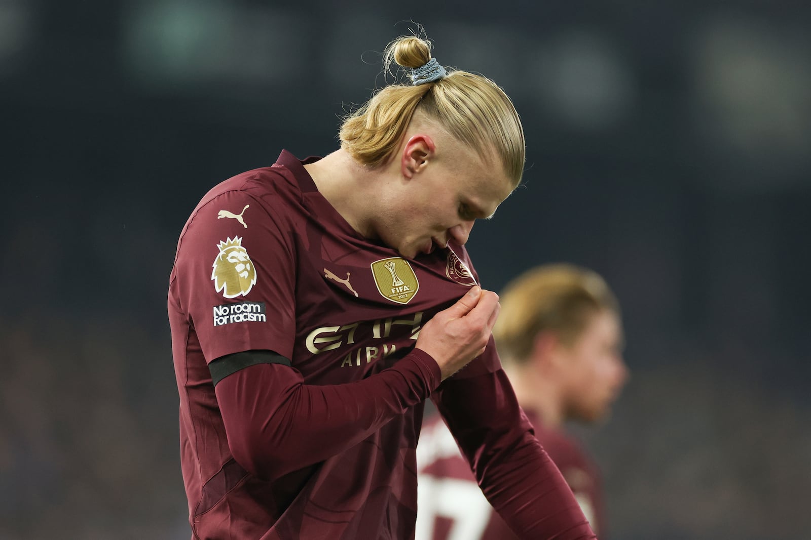 Manchester City's Erling Haaland celebrates scoring his side's 5th goal during the English Premier League soccer match between Ipswich Town and Manchester City at Portman Road stadium in Ipswich, England, Sunday, Jan. 19, 2025. (AP Photo/Ian Walton)