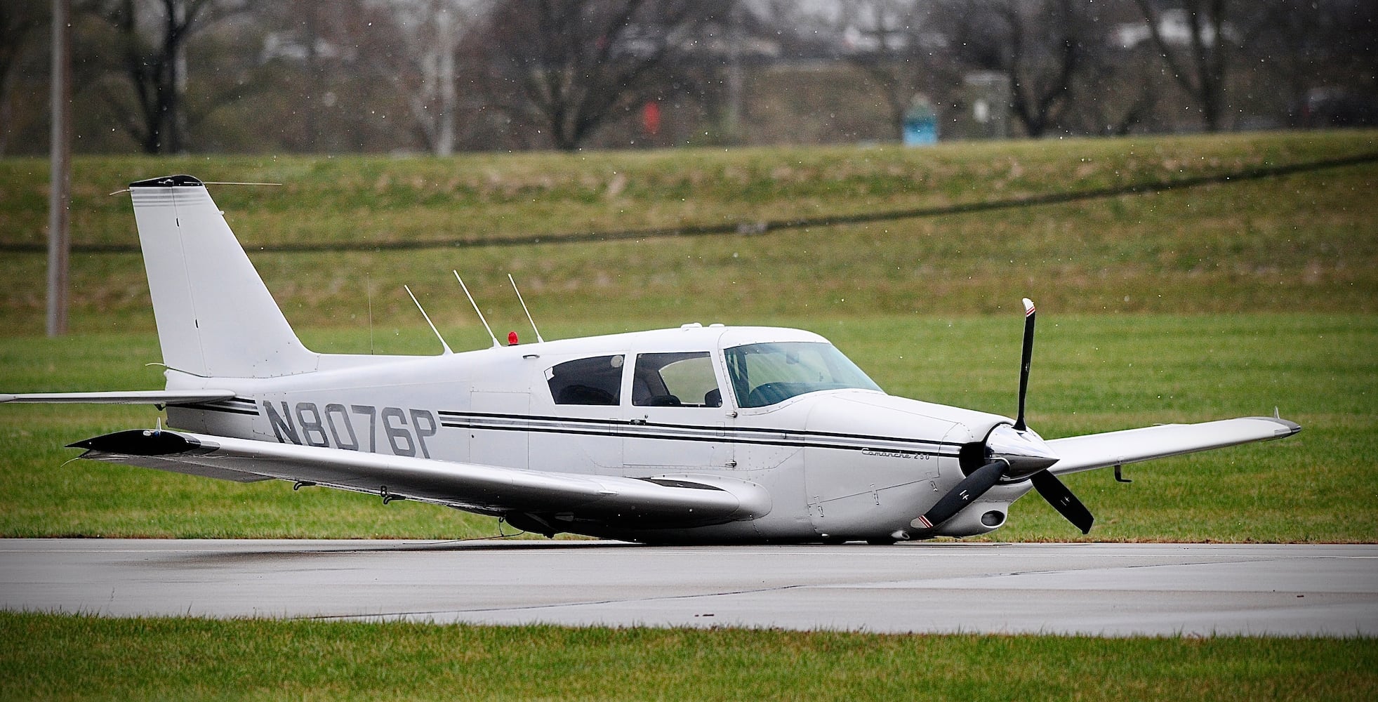 Plane lands on belly