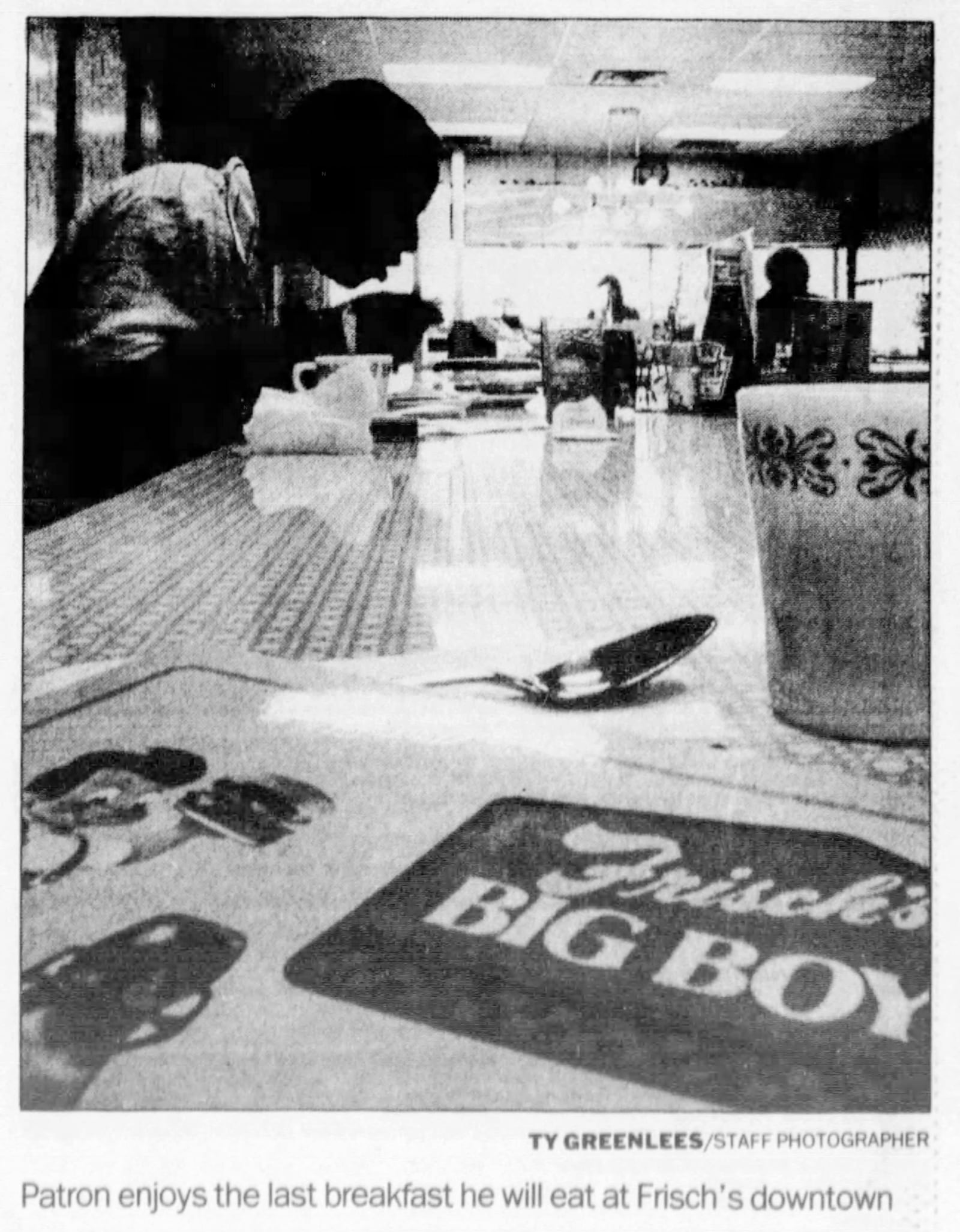 Aug. 30, 1987: Frisch's downtown takes final order after 25 years. DAYTON DAILY NEWS ARCHIVES