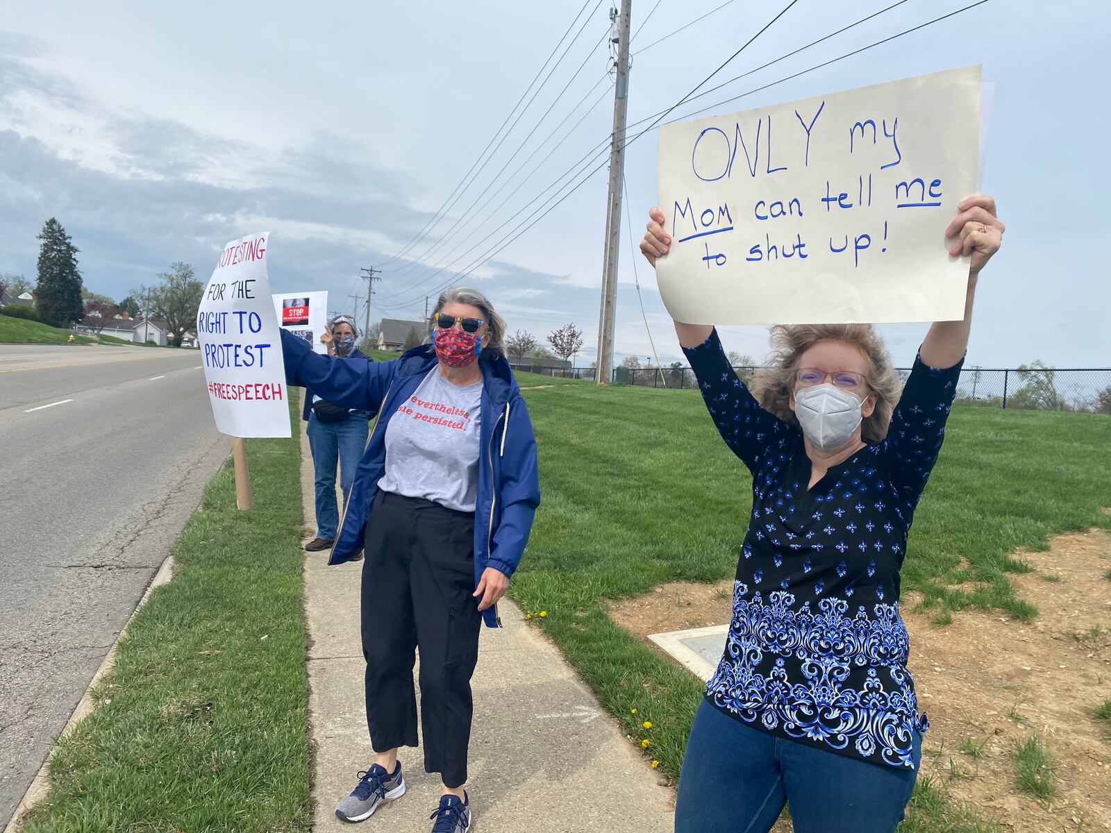 Laurel Kerr, right, and Kathy Swensen, left, demonstrate in front of Delco Park on Saturday. EILEEN MCCLORY / STAFF