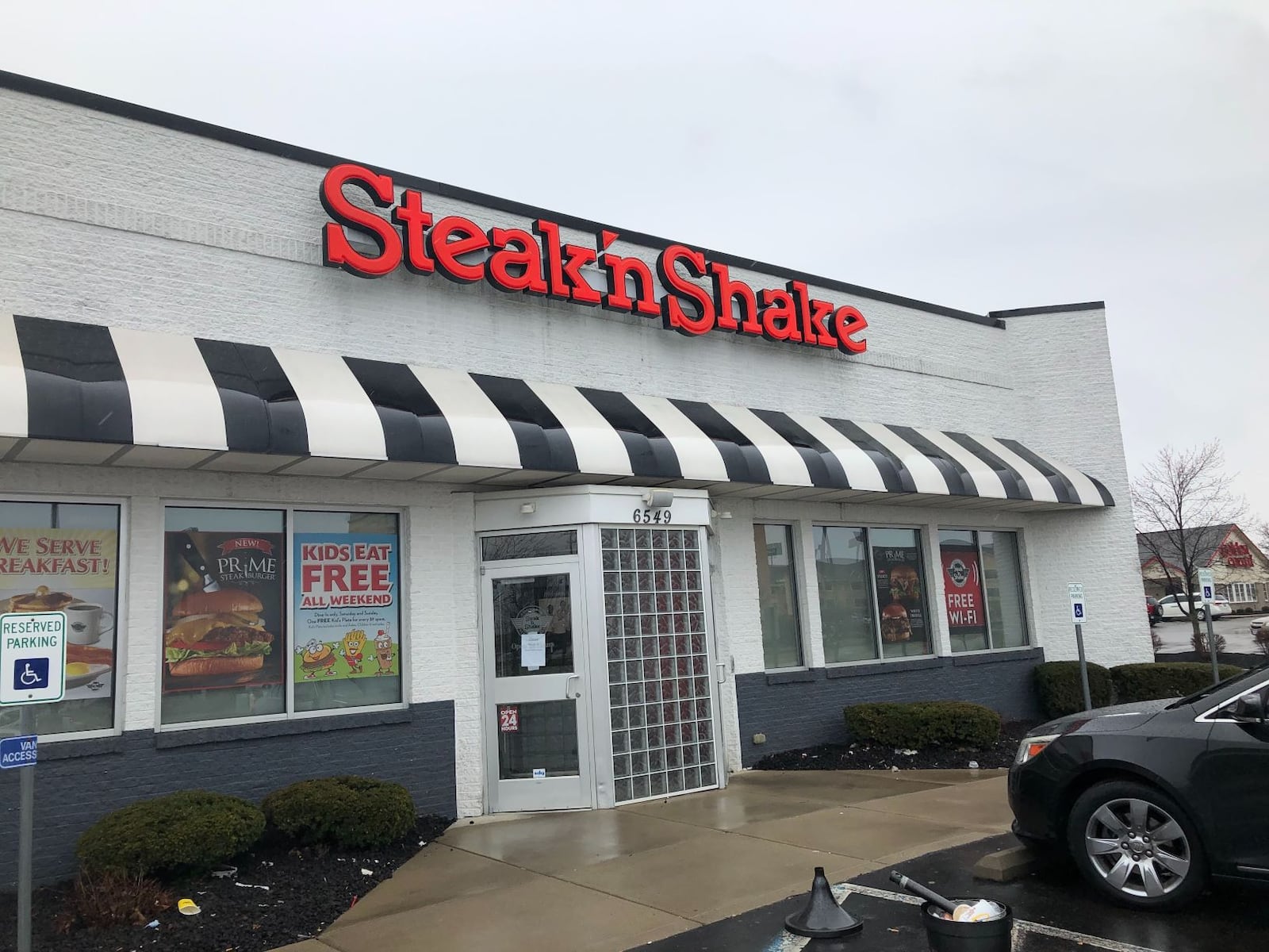 The  Steak 'n' Shake on Miller Lane north of Dayton has shut its doors.