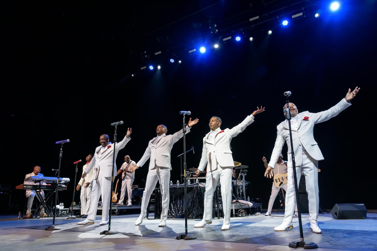 PHOTOS: The Temptations & The Righteous Brothers Live at Rose Music Center