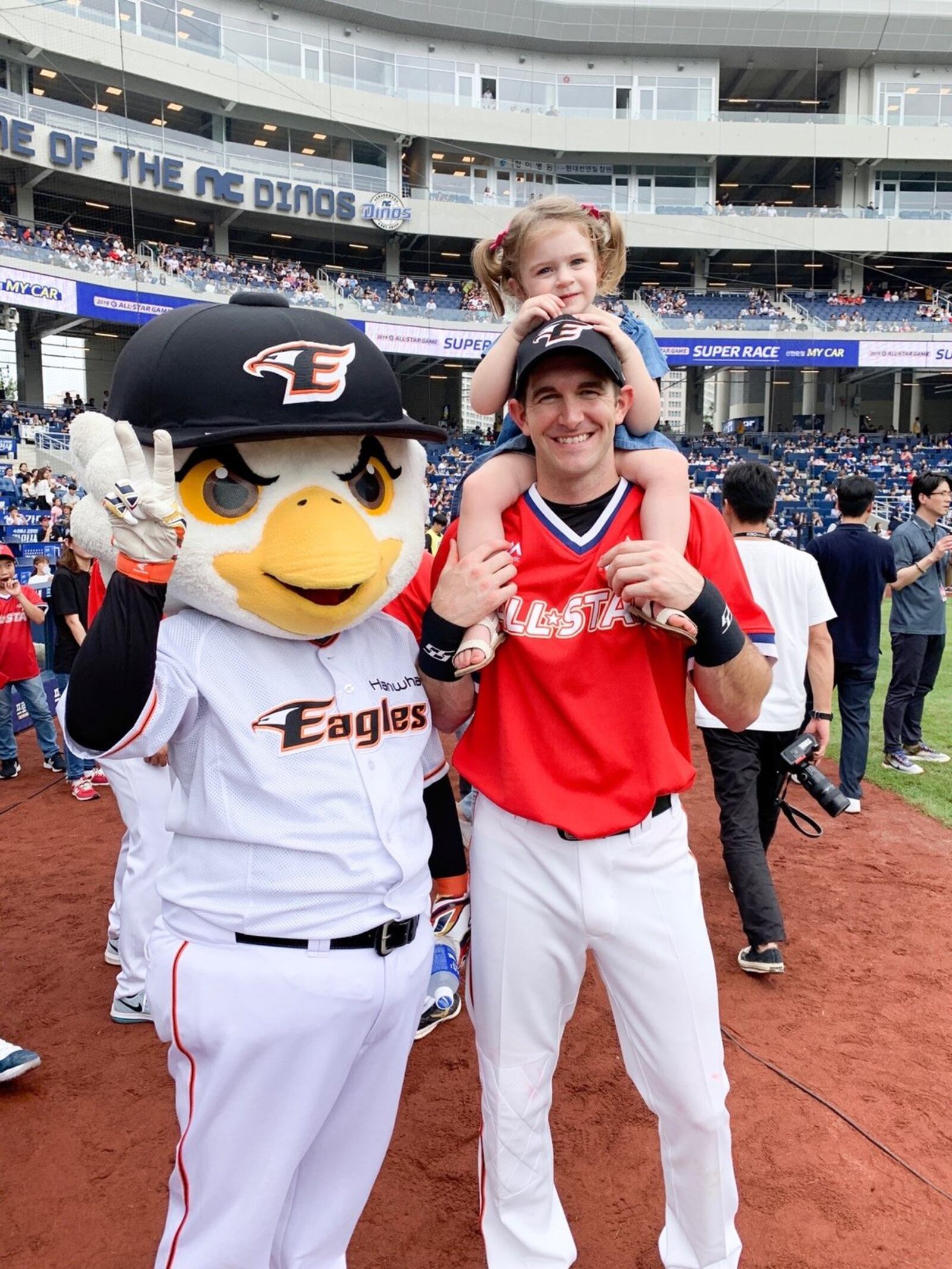 Jared Hoying and his oldest daughter Carlywith Hanwha Eagles mascot at All Star game last year. CONTRIBUTED