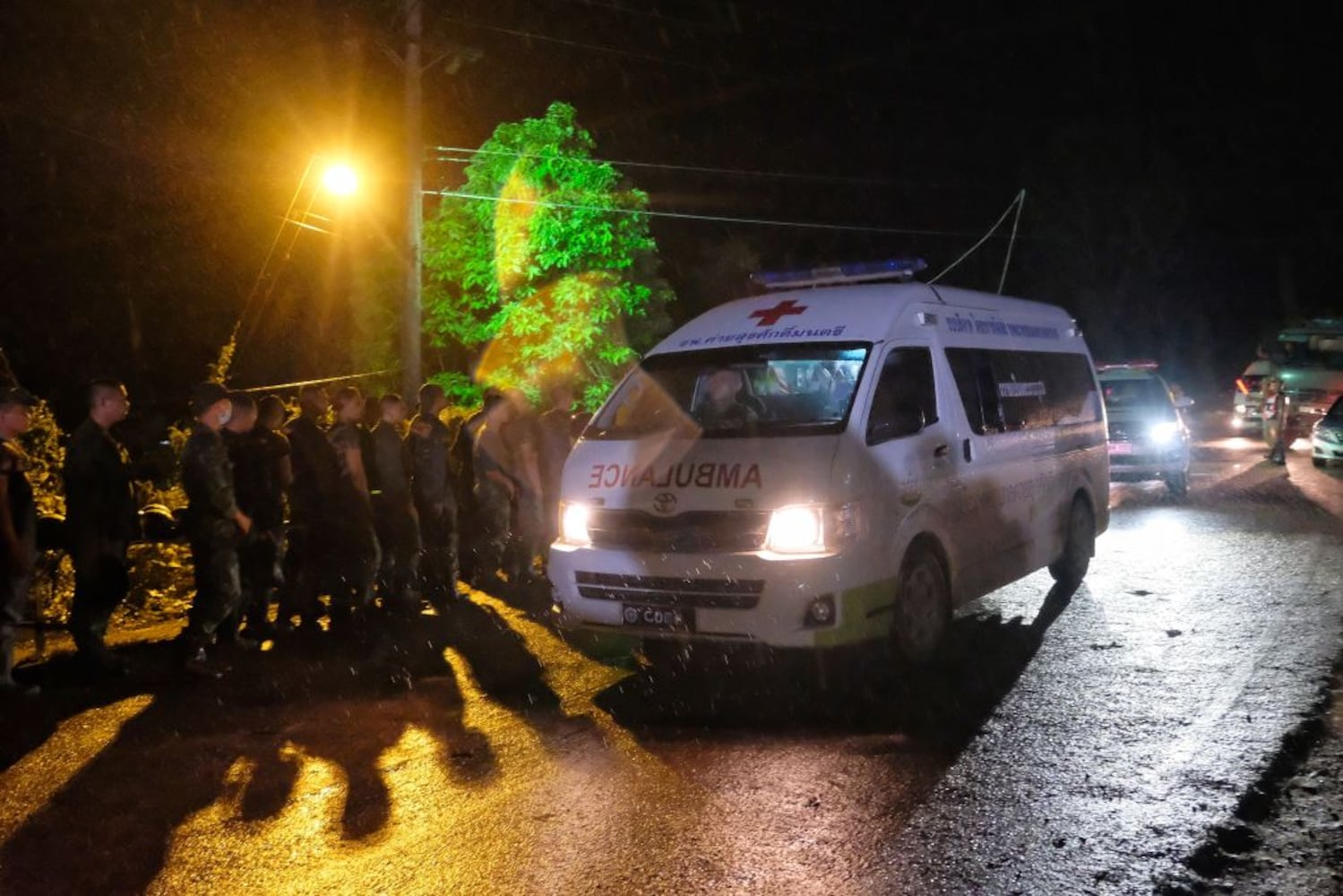 Photos: Rescuers work to free soccer team, coach trapped in Thai cave