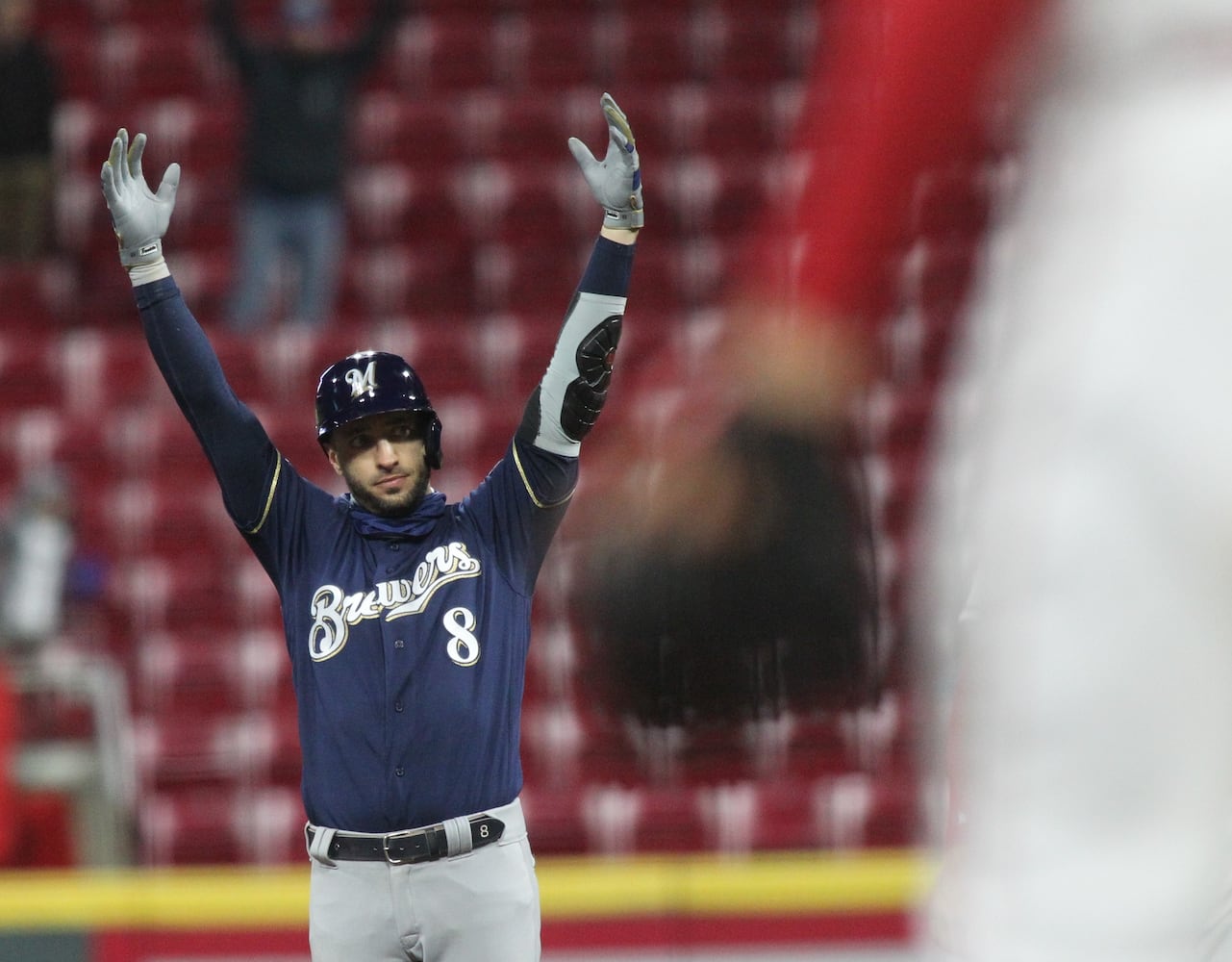 Photos: Cincinnati Reds vs. Milwaukee Brewers (April 1)